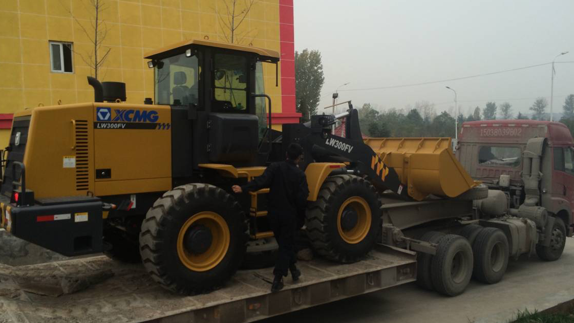河南铲车半岛平台国三机械LW300FV