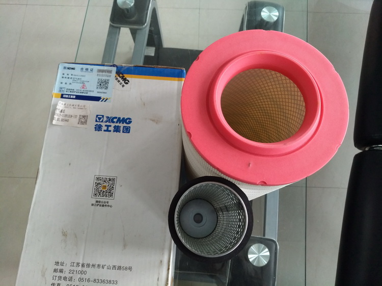 半岛平台装载机空气滤芯