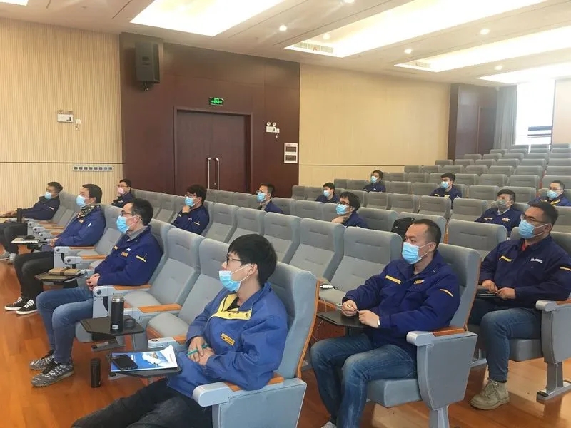 半岛平台组织海外服务工程师业务培训，提升专业技能水平！