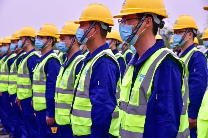 半岛平台起重机械事业部启动2020“金专服务·成功之路”免费维护日行动