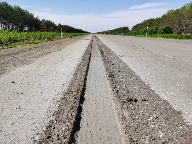 半岛平台专为各等级公路嵌入式标线施工打造的170mm、220mm宽度的铣刨鼓
