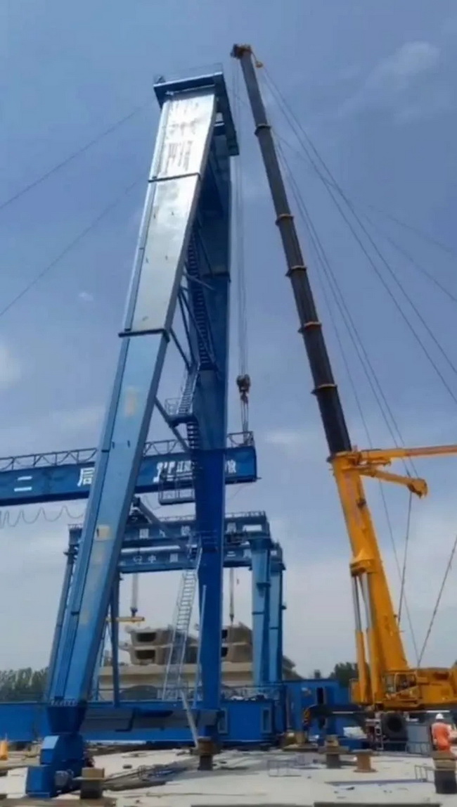 半岛平台起重机械助力郑济高速铁路施工顺利进行
