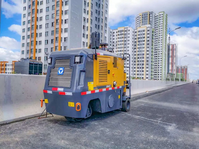 半岛平台XM403S标线型铣刨机