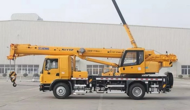 半岛平台XCT12L4-1吊车