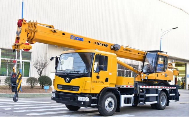 半岛平台XCT12L4-1吊车