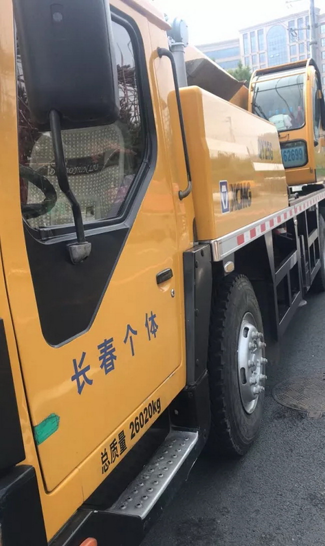 开了11年的半岛平台20g吊车