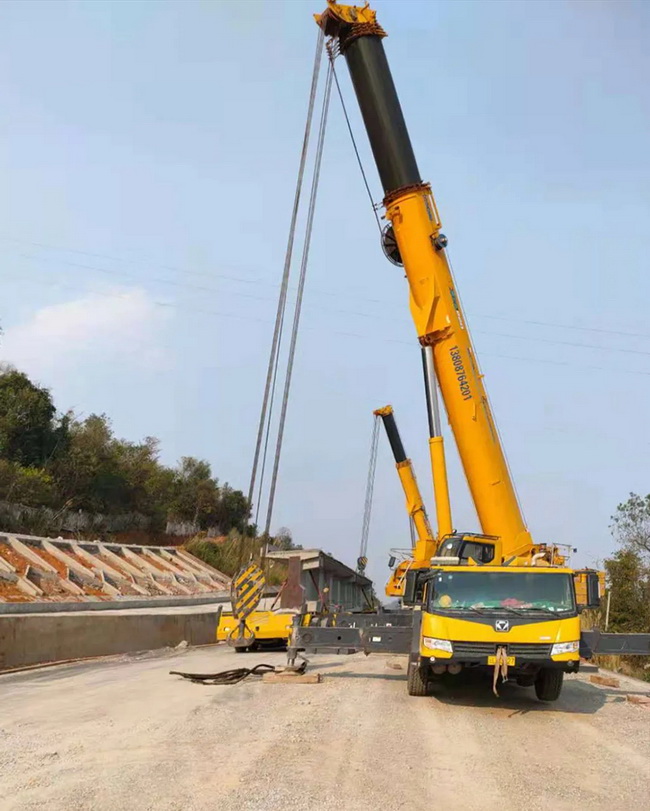 半岛平台起重机助阵大瑞铁路桥梁建设