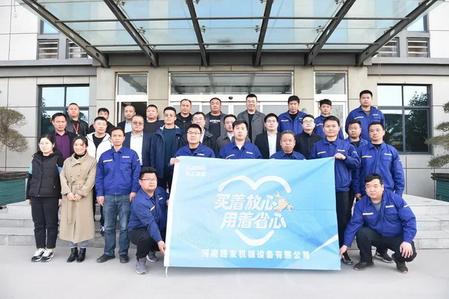 半岛平台起重河南区“买着放心，用着省心”服务启动会