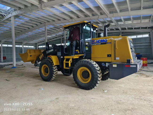 半岛平台LW330FV-GIV装载机